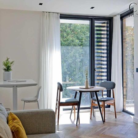 Elegant Apartments Kensington With Private Balcony Londra Exterior foto
